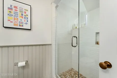 118 Shore Road Old Greenwich CT 06870
