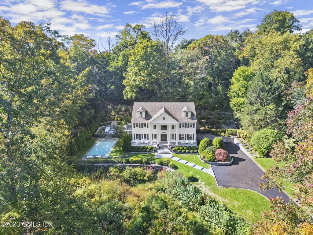 26 Round Hill Road Greenwich CT 06831