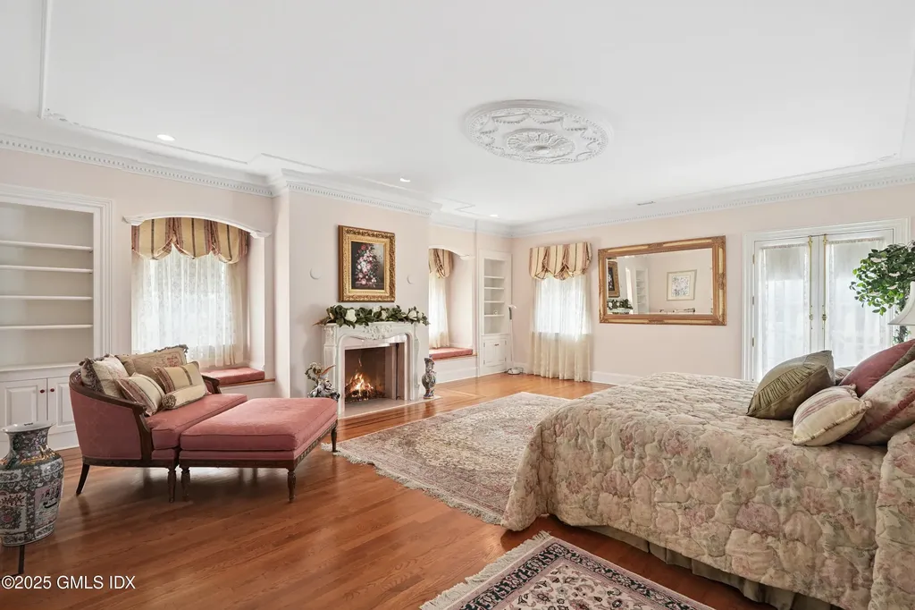 550 Round Hill Road Greenwich CT 06831