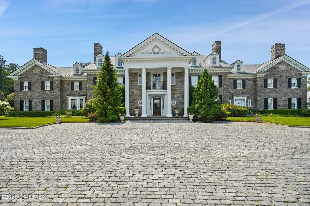550 Round Hill Road Greenwich CT 06831