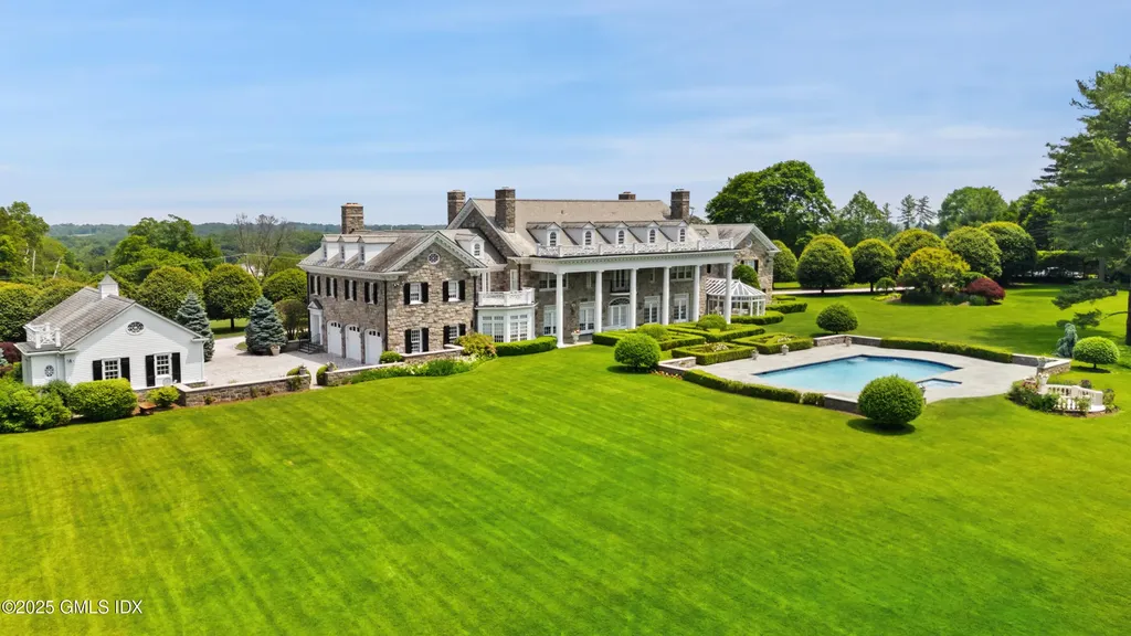 550 Round Hill Road Greenwich CT 06831