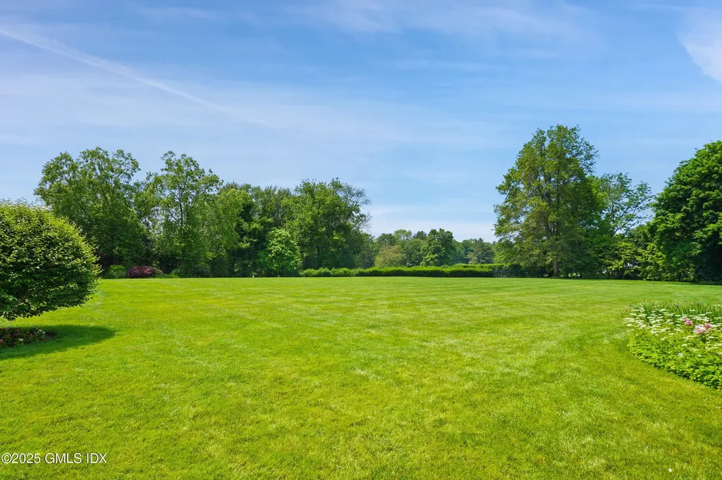 550 Round Hill Road Greenwich CT 06831