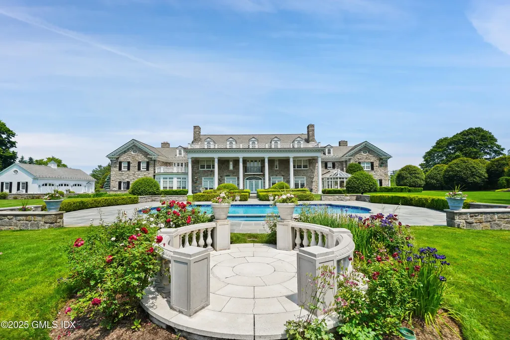 550 Round Hill Road Greenwich CT 06831