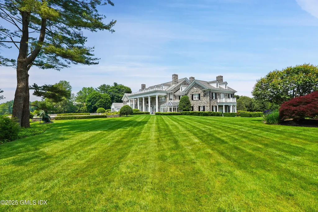 550 Round Hill Road Greenwich CT 06831
