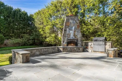 78 Meadow Road Riverside CT 06878