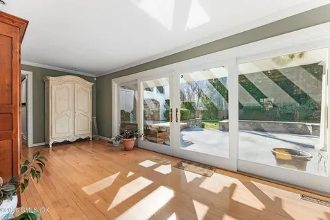78 Meadow Road Riverside CT 06878