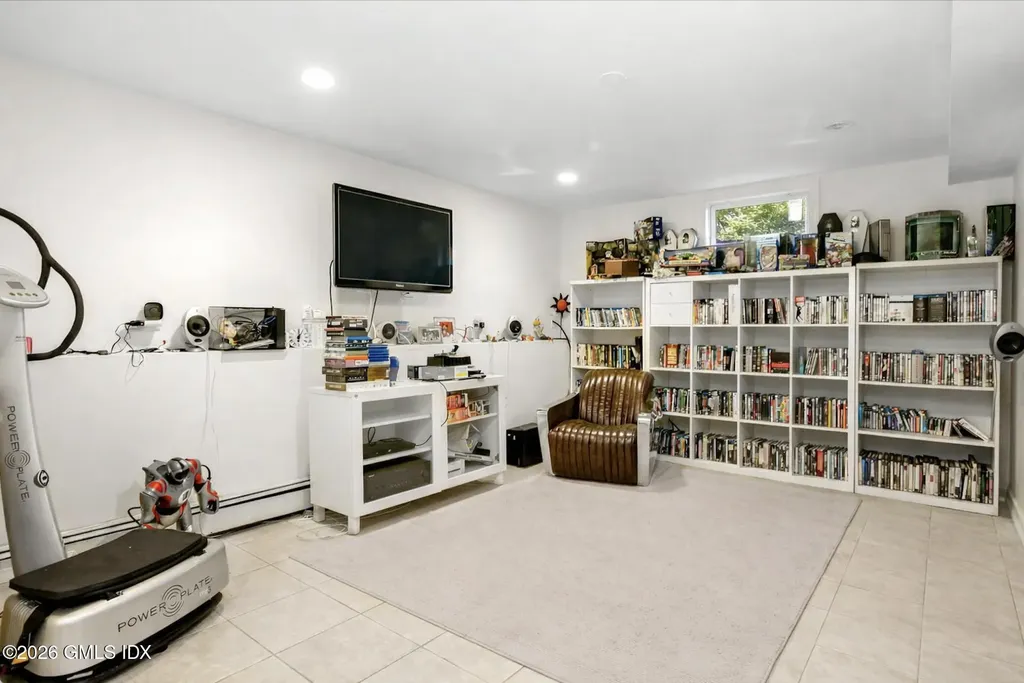 29 Coventry Lane Riverside CT 06878