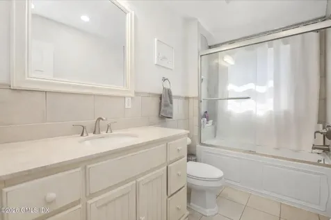29 Coventry Lane Riverside CT 06878