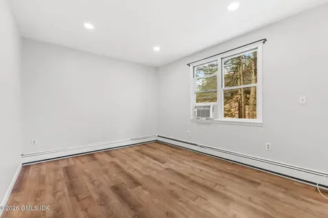 35 W Church Street Greenwich CT 06830