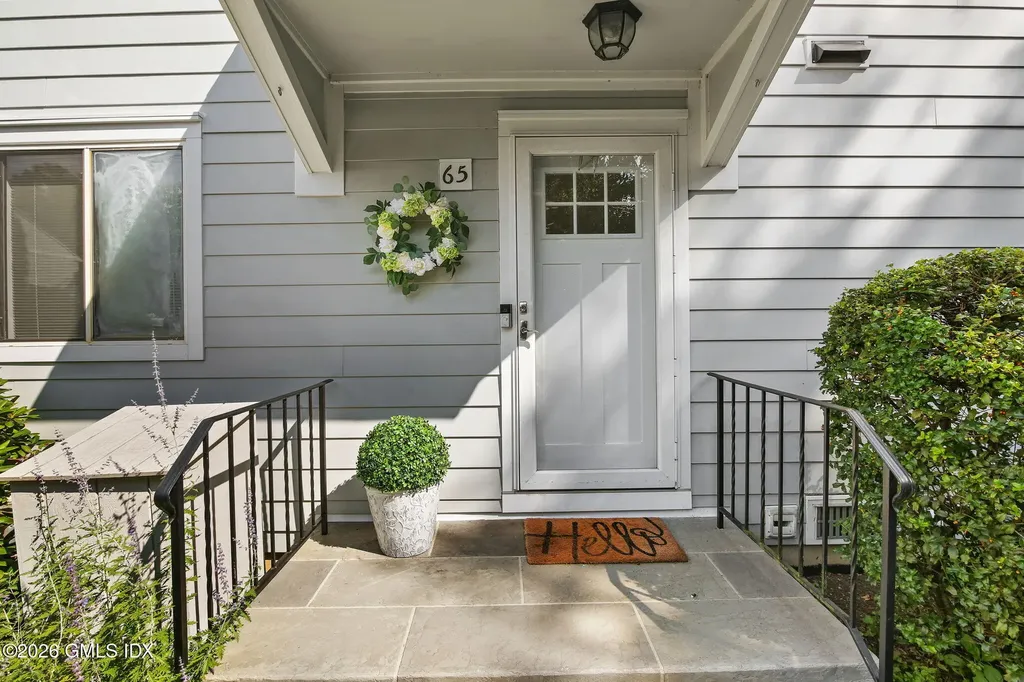 65 Stirrup Lane Riverside CT 06878