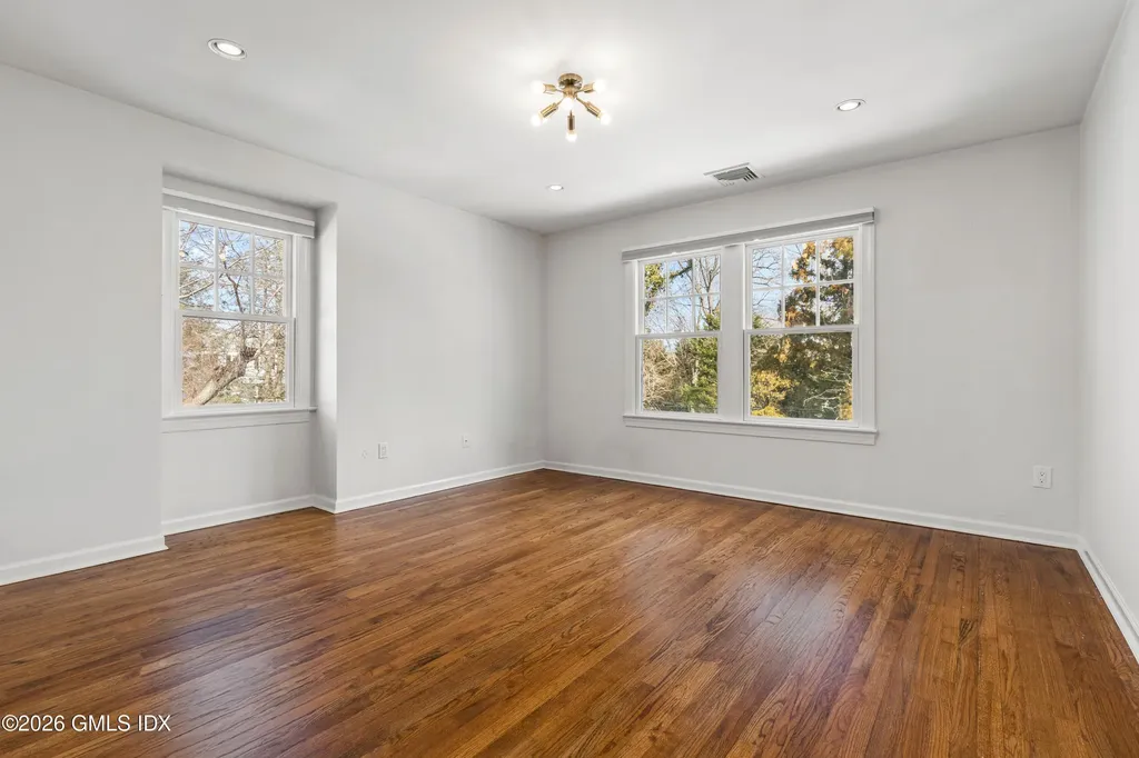 53 Lockwood Avenue Old Greenwich CT 06870