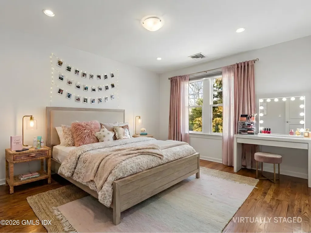 53 Lockwood Avenue Old Greenwich CT 06870