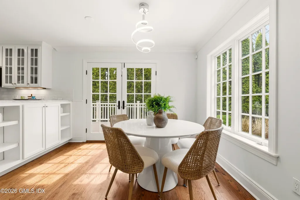 53 Lockwood Avenue Old Greenwich CT 06870