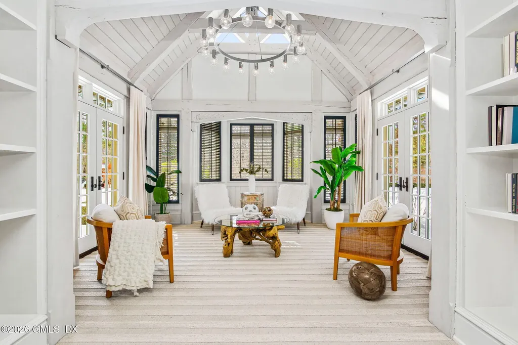 164 Round Hill Road Greenwich CT 06831