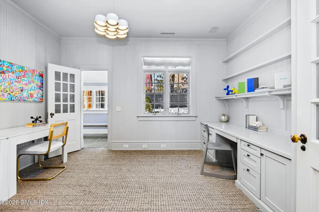 164 Round Hill Road Greenwich CT 06831