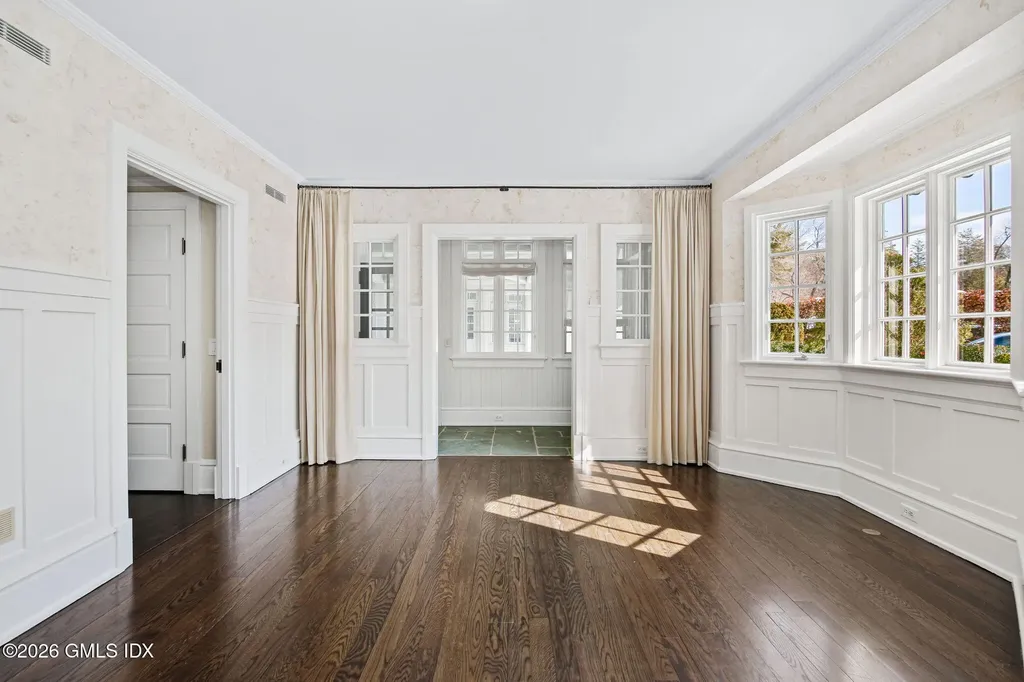 164 Round Hill Road Greenwich CT 06831