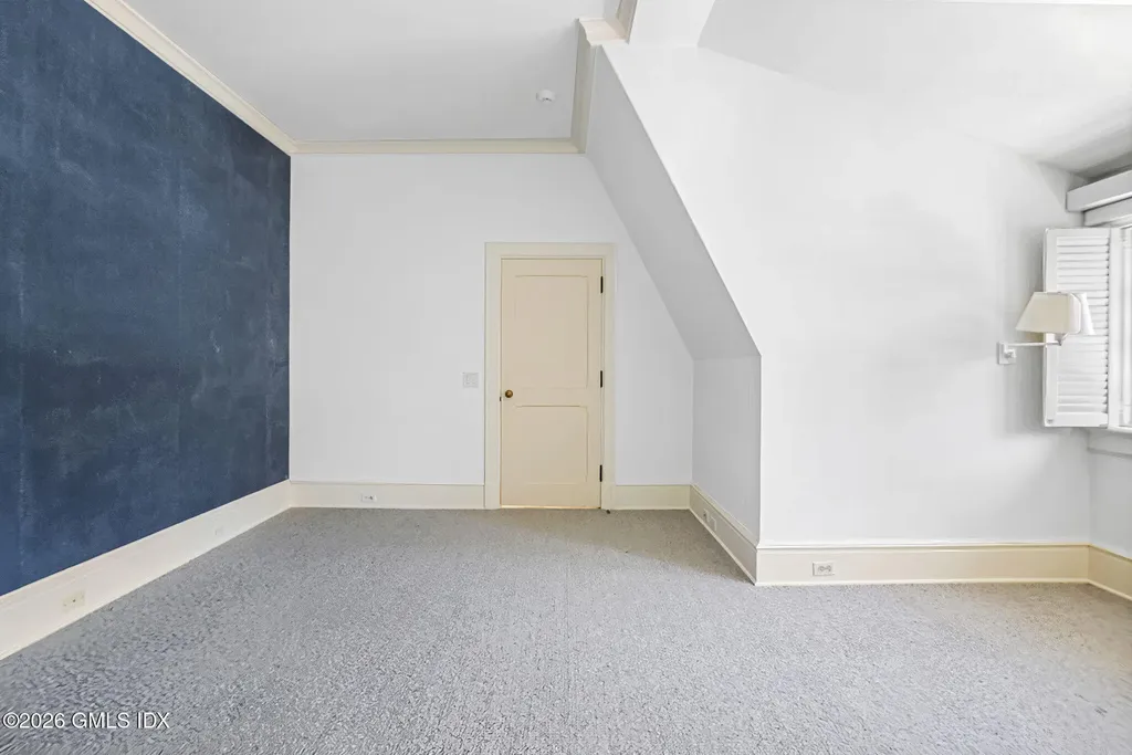 164 Round Hill Road Greenwich CT 06831