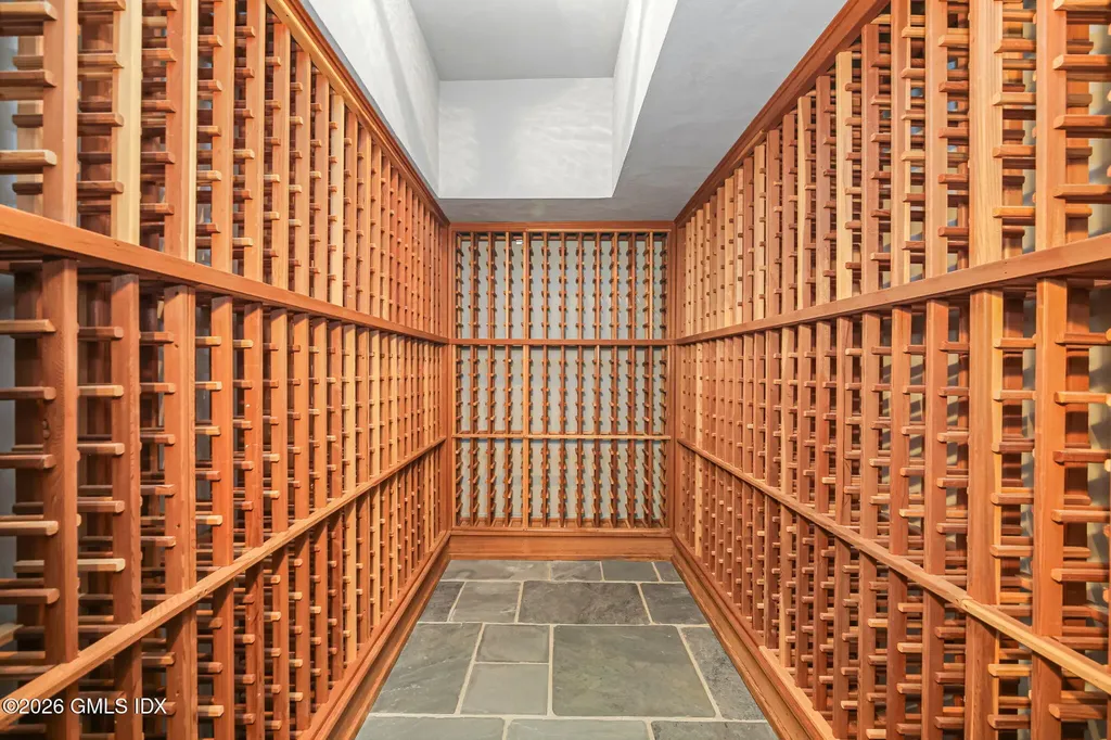 164 Round Hill Road Greenwich CT 06831