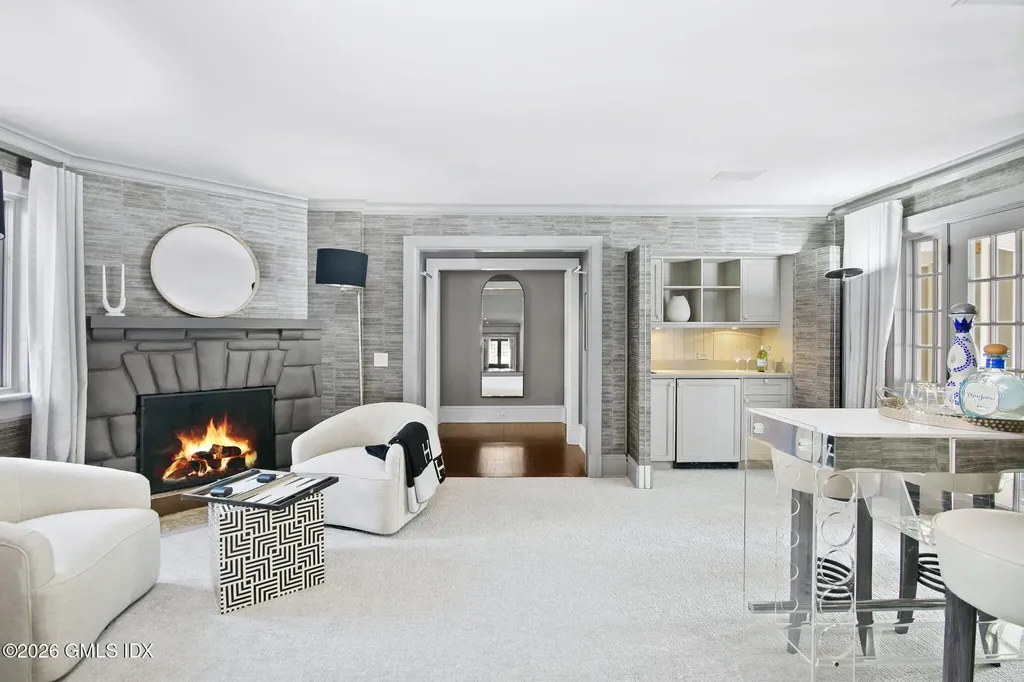 164 Round Hill Road Greenwich CT 06831