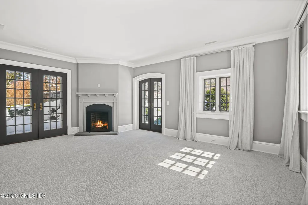 164 Round Hill Road Greenwich CT 06831