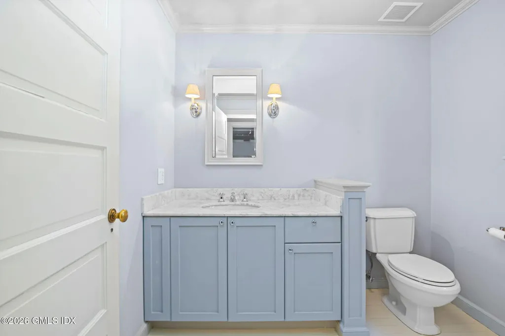 164 Round Hill Road Greenwich CT 06831