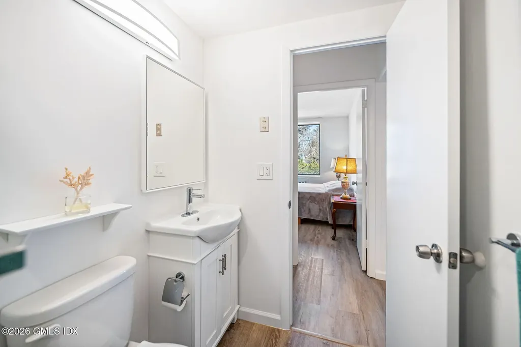 1535 E Putnam Avenue Old Greenwich CT 06870