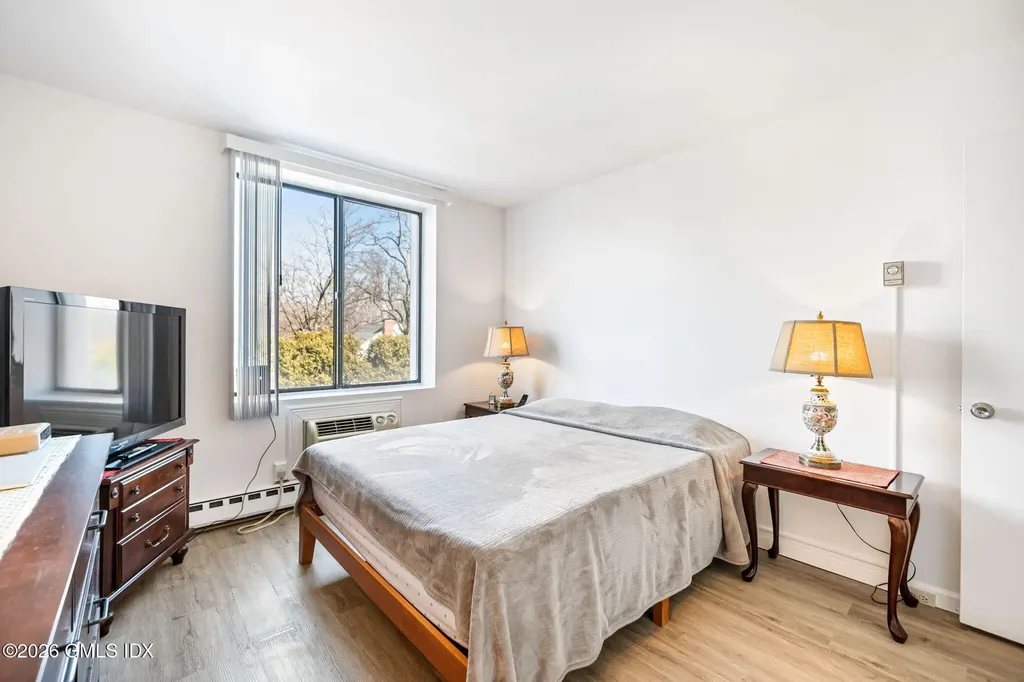 1535 E Putnam Avenue Old Greenwich CT 06870