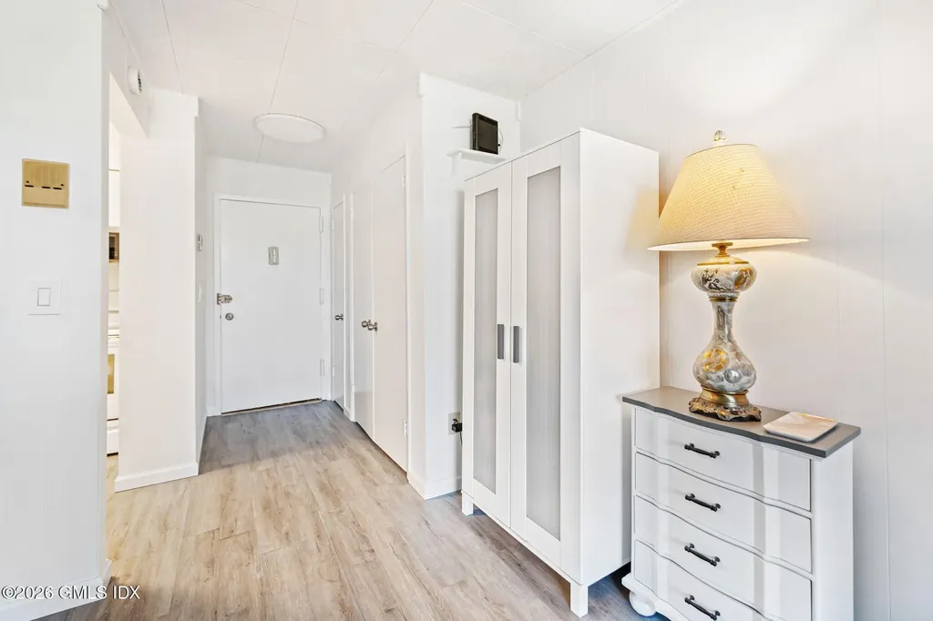 1535 E Putnam Avenue Old Greenwich CT 06870