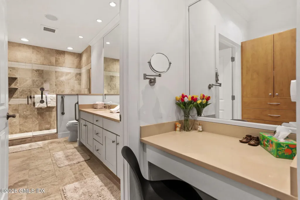 77 Havemeyer Lane Stamford CT 06902