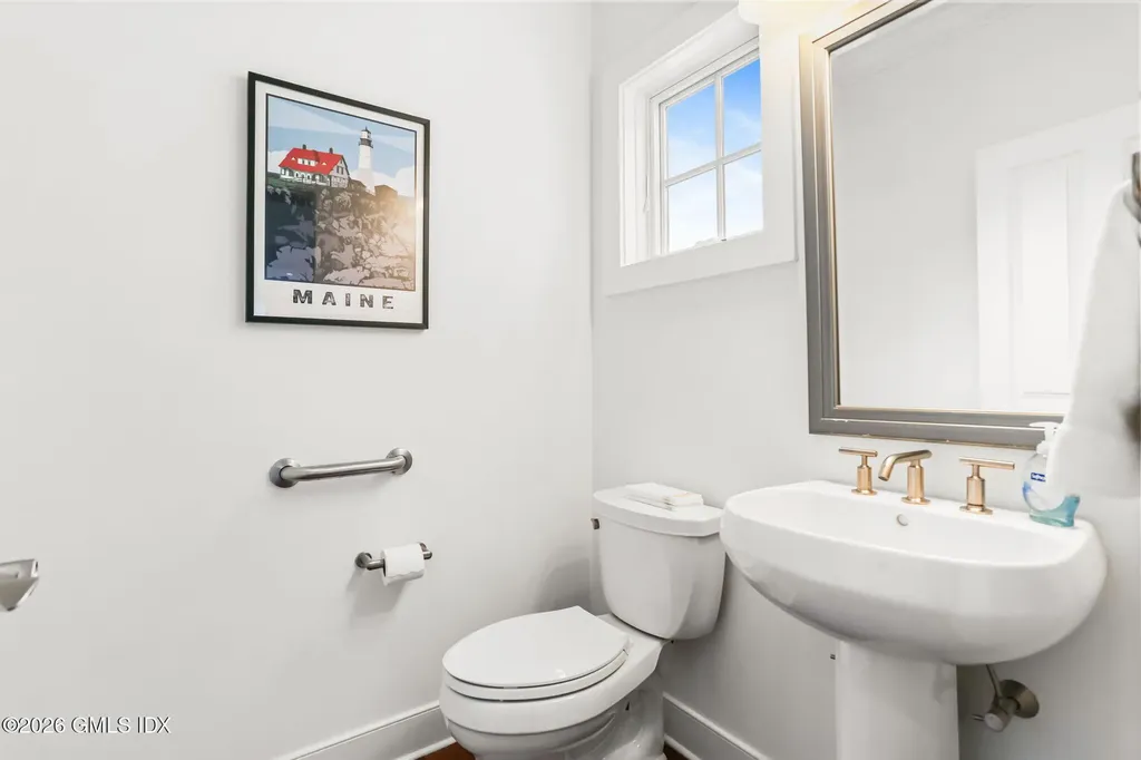 77 Havemeyer Lane Stamford CT 06902