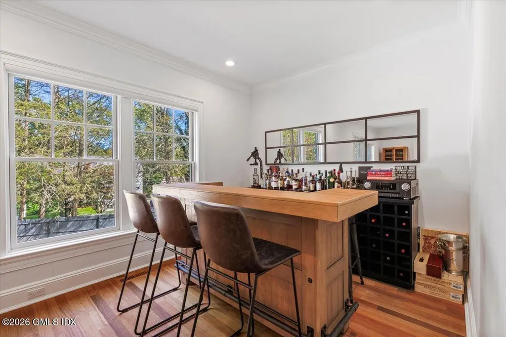 14 Bradbury Place Riverside CT 06878