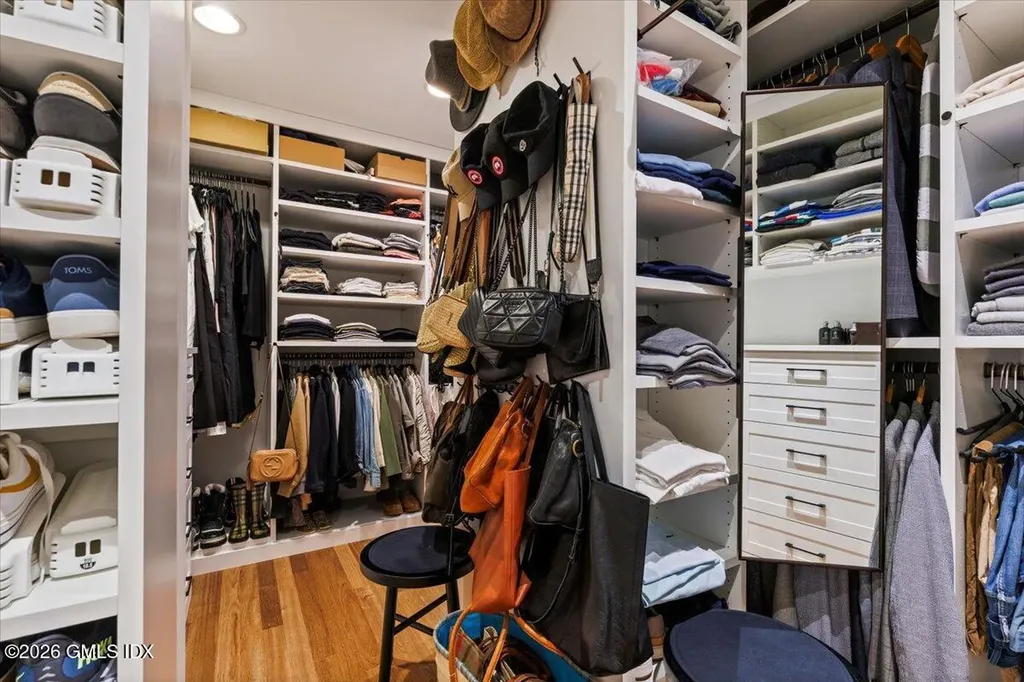 14 Bradbury Place Riverside CT 06878