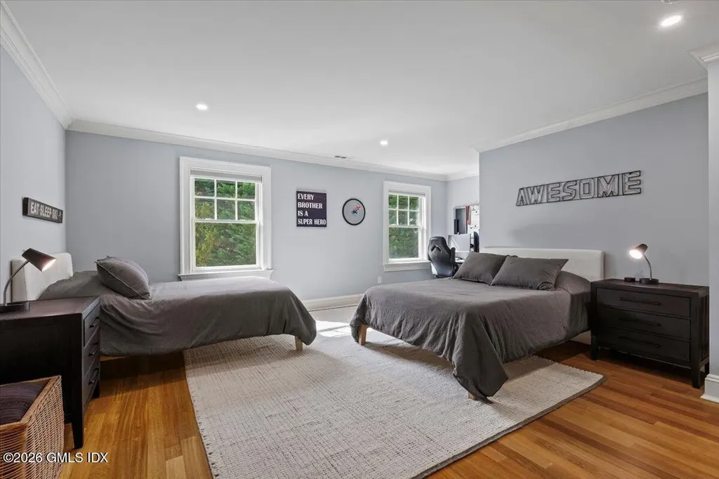 14 Bradbury Place Riverside CT 06878