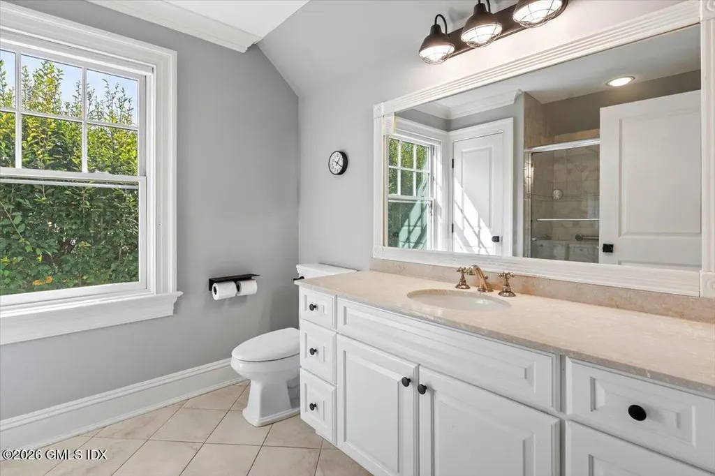 14 Bradbury Place Riverside CT 06878