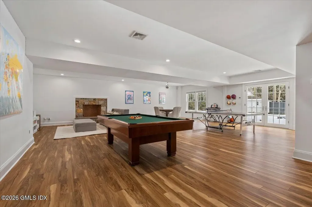 14 Bradbury Place Riverside CT 06878