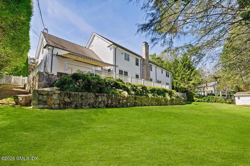 14 Bradbury Place Riverside CT 06878