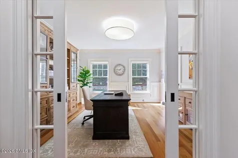 14 Bradbury Place Riverside CT 06878
