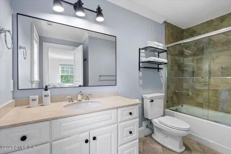 14 Bradbury Place Riverside CT 06878