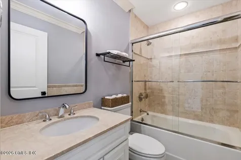 14 Bradbury Place Riverside CT 06878