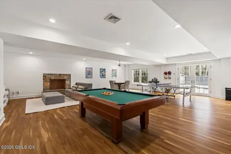 14 Bradbury Place Riverside CT 06878
