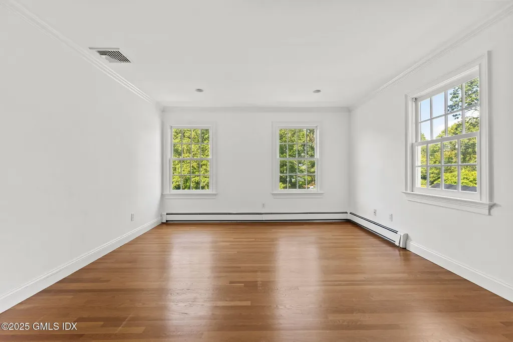 177 Indian Head Road Riverside CT 06878