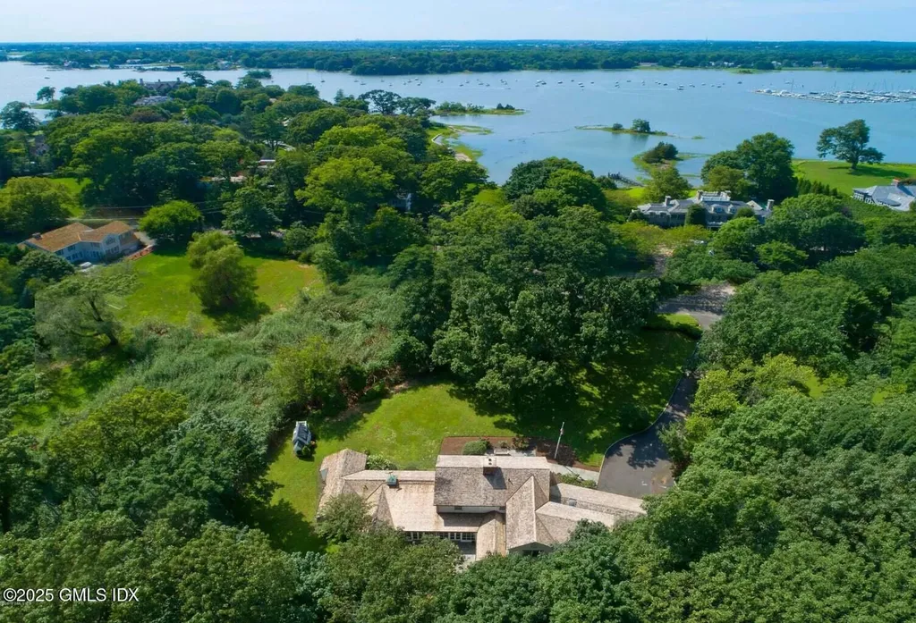 177 Indian Head Road Riverside CT 06878