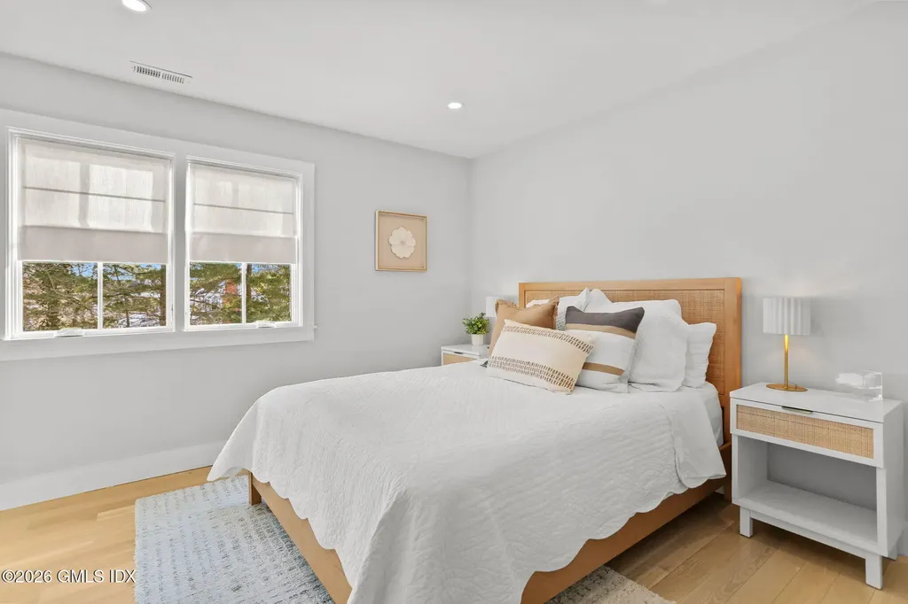 10 Lockwood Road Riverside CT 06878