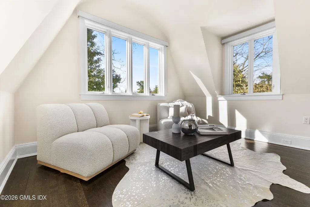 7 Dearfield Lane Greenwich CT 06831