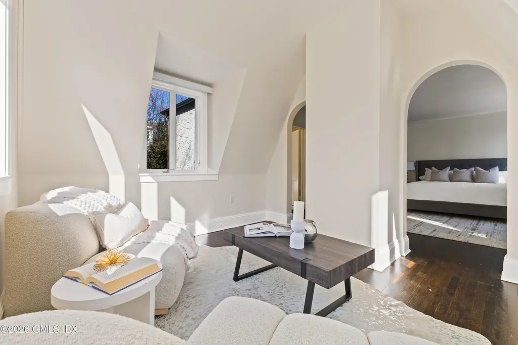 7 Dearfield Lane Greenwich CT 06831