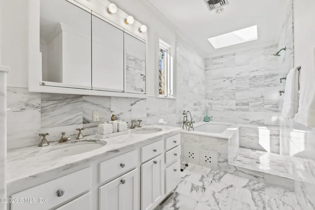 7 Dearfield Lane Greenwich CT 06831