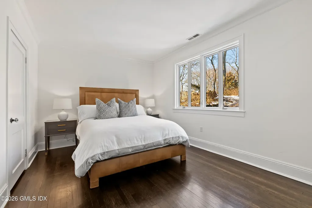 7 Dearfield Lane Greenwich CT 06831