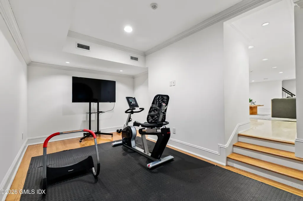 7 Dearfield Lane Greenwich CT 06831