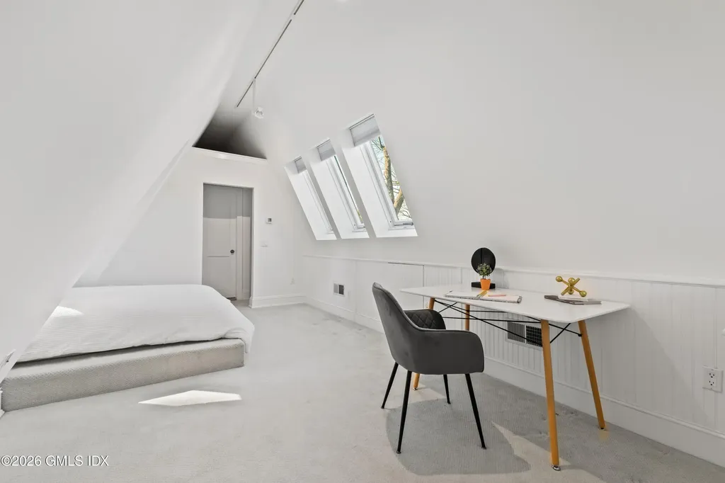 7 Dearfield Lane Greenwich CT 06831