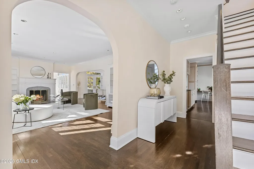 7 Dearfield Lane Greenwich CT 06831